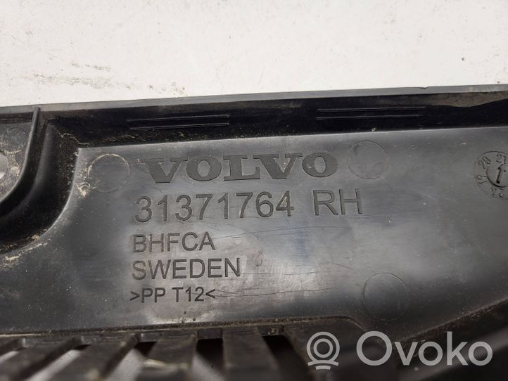 Volvo XC90 Rivestimento parabrezza 31371764