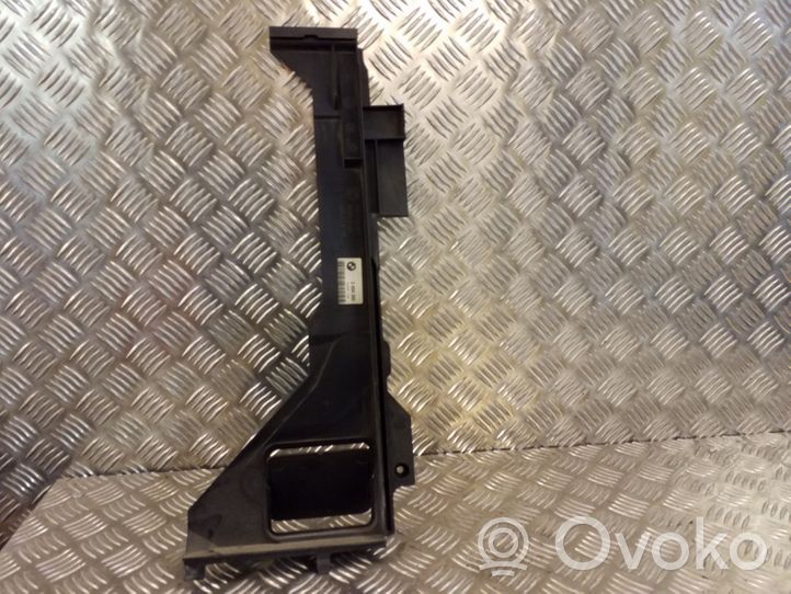 BMW X3 E83 Pannello laterale di supporto del radiatore 7315623684Z006