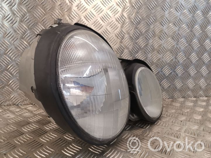 Mercedes-Benz E W210 Lampa przednia 084401132RX