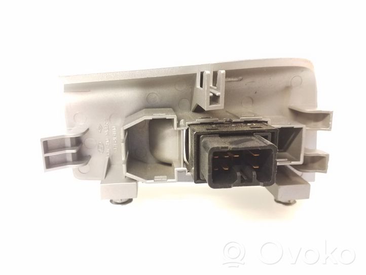 Hyundai Santa Fe Interruptor del elevalunas eléctrico 3715211110