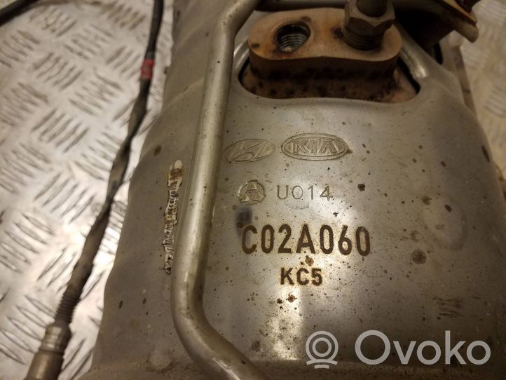 KIA Carens III Filtre à particules catalyseur FAP / DPF C02A060