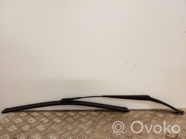 Mercedes-Benz B W246 W242 Front wiper blade arm A2468201800