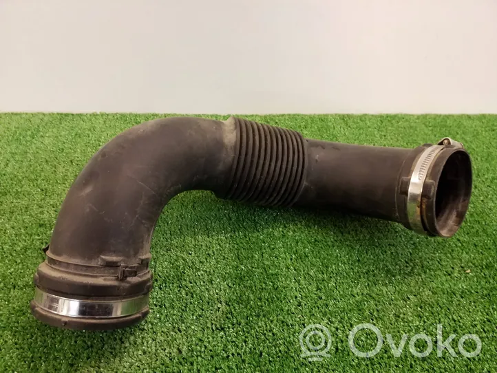 Opel Vivaro Air intake hose/pipe 1105223S01