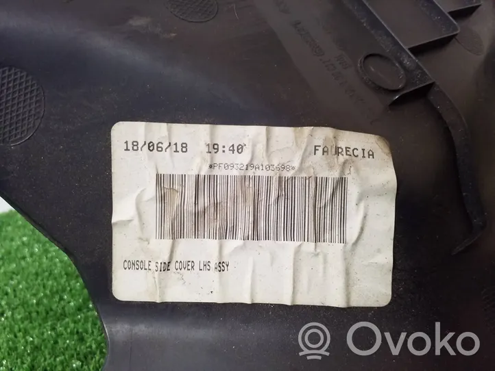 Opel Vivaro Kita centrinė konsolės (tunelio) detalė 1259235X