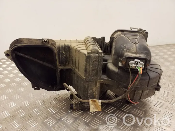 Opel Vivaro Montaje de la caja de climatización interior 8200410495C