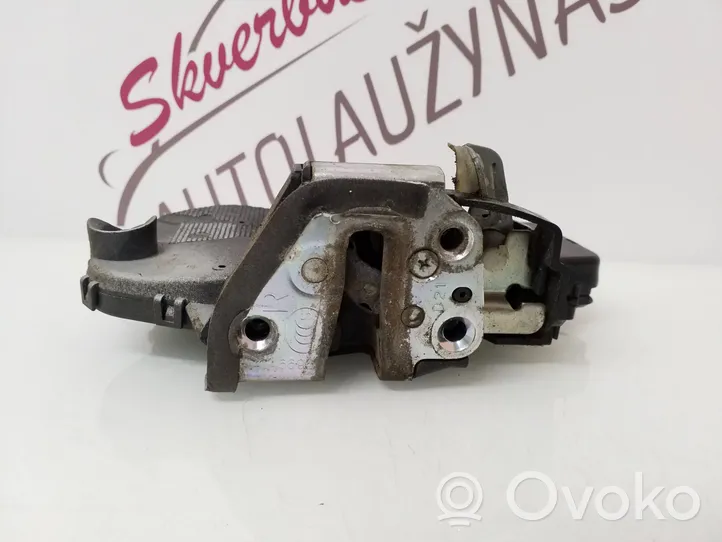 Toyota RAV 4 (XA30) Blocco/chiusura/serratura del portellone posteriore/bagagliaio A046693