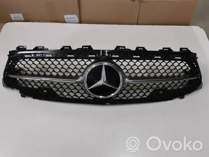 Mercedes-Benz CLA C118 X118 Atrapa chłodnicy / Grill A1188883800