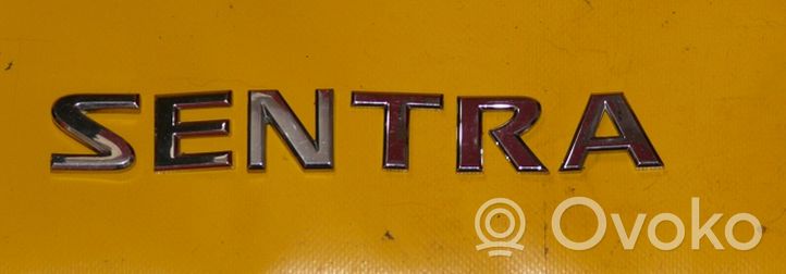 Nissan Sentra B16 Logo, emblème de fabricant 