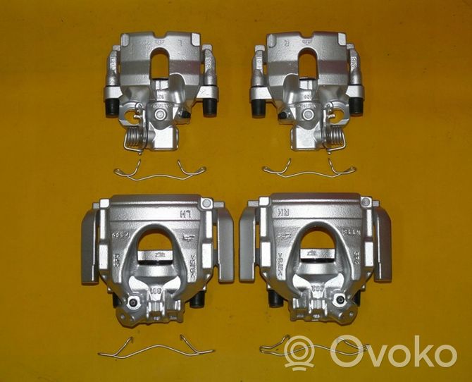 Peugeot 508 RXH Set dischi freno e pinze 9686563680