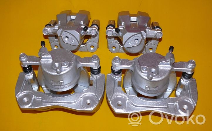 Toyota RAV 4 (XA30) Set dischi freno e pinze 36328