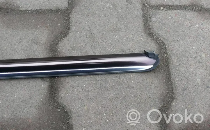 Mercedes-Benz CLK AMG A209 C209 Rivestimento modanatura del vetro della portiera posteriore 