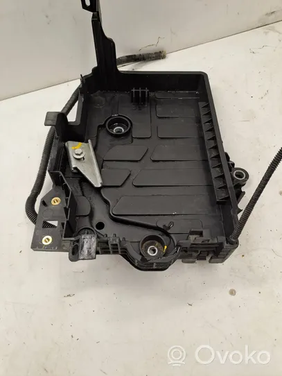 Dacia Sandero III Batteriegestell 244286139R