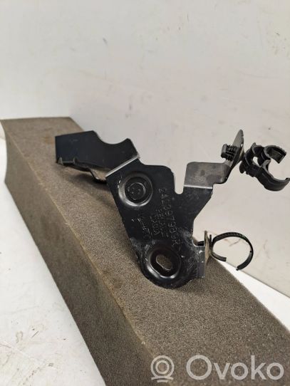 242397989R Dacia Sandero III Other engine bay part, 12.99 € | RRR