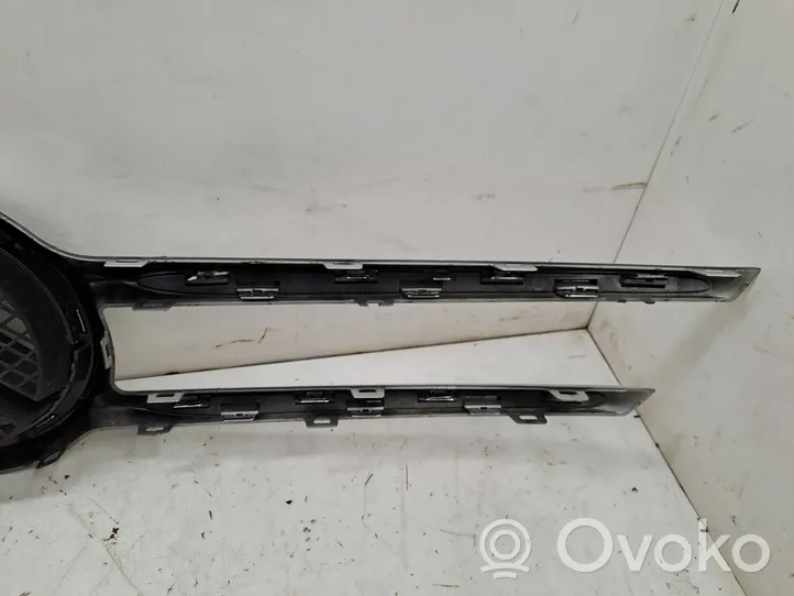 Mercedes-Benz Vito Viano W447 Griglia anteriore A4478880051