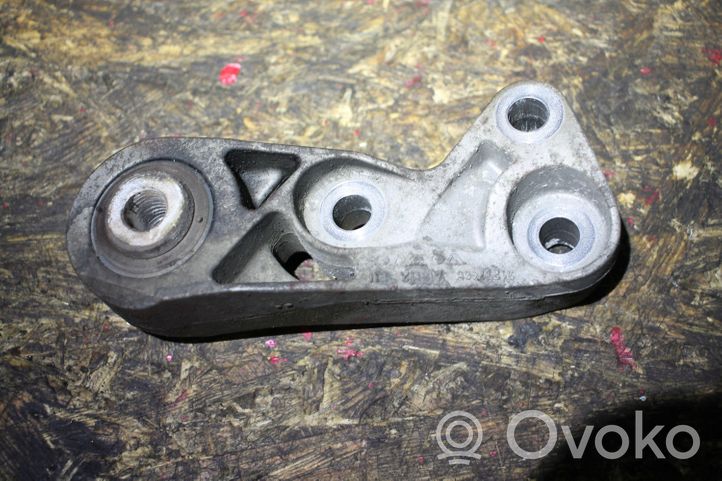 Volvo XC70 Gearbox mounting bracket 31277468