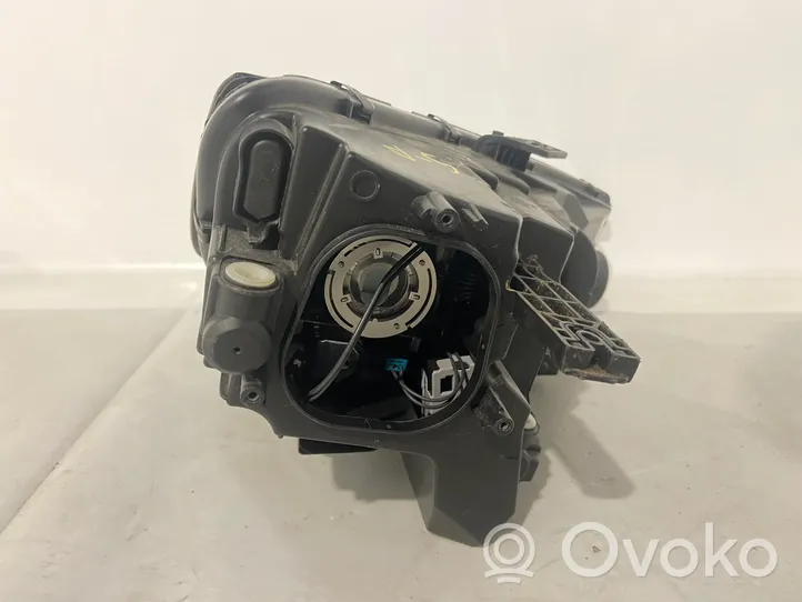 Audi A4 S4 B9 Передняя фара 8W0941005