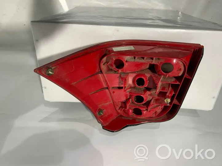 Volkswagen Golf IV Lampa tylna 37750748