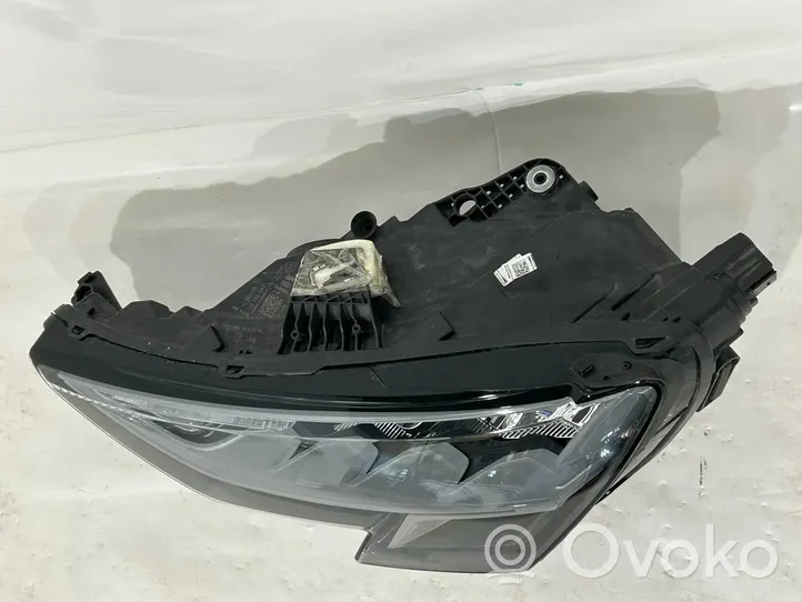 Audi A3 8Y Lampa przednia 6Y0941011