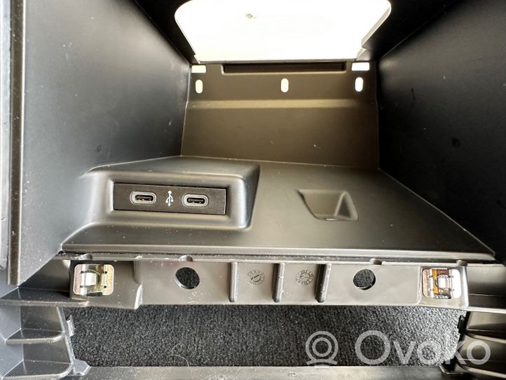 Volkswagen T-Roc Tunel środkowy 2GA863680A