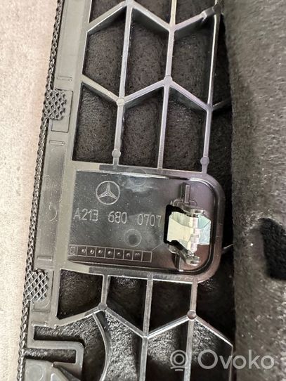 Mercedes-Benz E W213 Centrinio garsiakalbio apdaila A2136800707