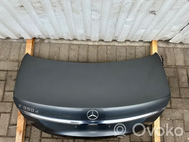 Mercedes-Benz E W213 Takaluukun/tavaratilan kansi 