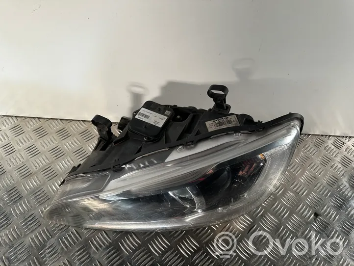 Volvo V60 Phare frontale 31420108