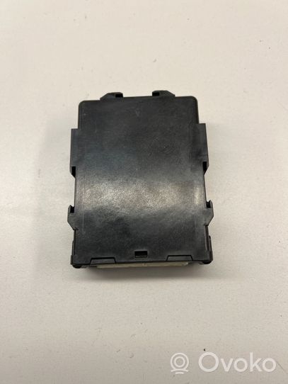 Lexus CT 200H Module confort 8953576010