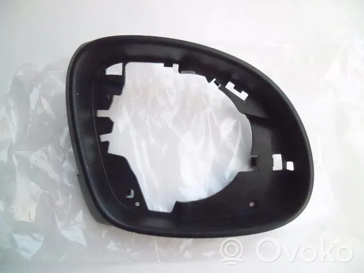 Skoda Yeti (5L) Front door wing mirror part 5L0857532