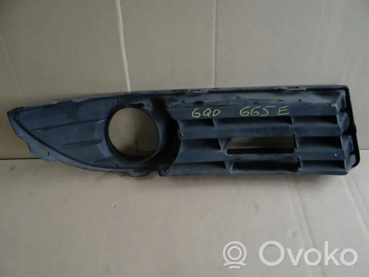 Volkswagen Polo IV 9N3 Grille inférieure de pare-chocs avant 6Q0853665E