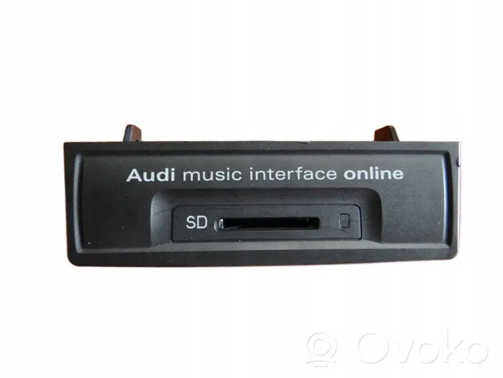 Audi A1 Unité de contrôle MMI 8X0035751