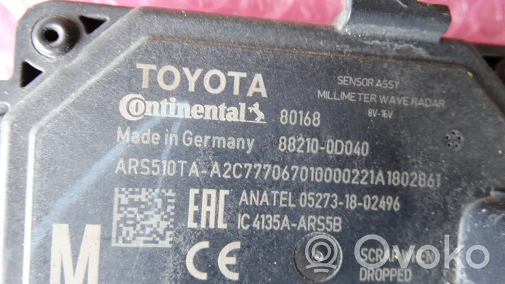 Toyota Yaris XP210 Distronic-anturi, tutka 88210-0D040
