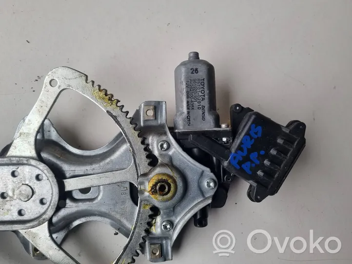 Toyota Auris E180 Moteur de lève-vitre de porte avant 85710-02420-B