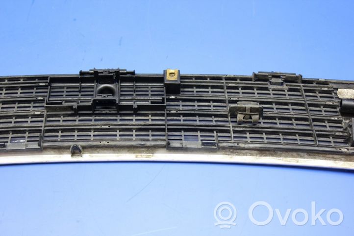 Mercedes-Benz C W203 Grille calandre de capot W203