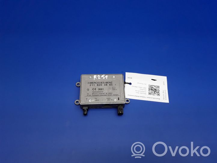 Mercedes-Benz R W251 Bluetooth control unit module 2118200885