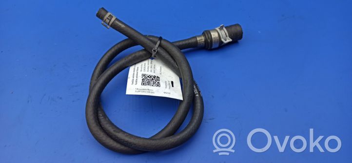 Mercedes-Benz S W220 Tubo flessibile del liquido di raffreddamento del motore A2208321194