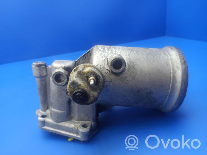 Mercedes-Benz 380 560SEC C126 Mocowanie / uchwyt filtra oleju 0011846525