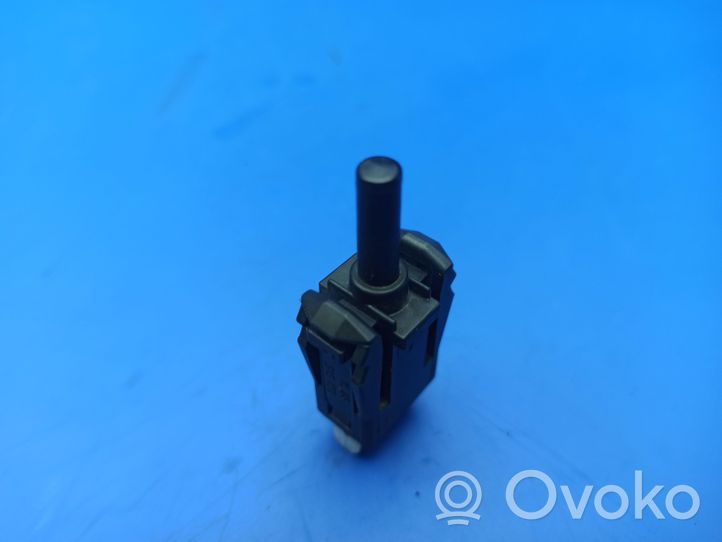 Mercedes-Benz S W140 Sensor de la puerta delantera 0015458714