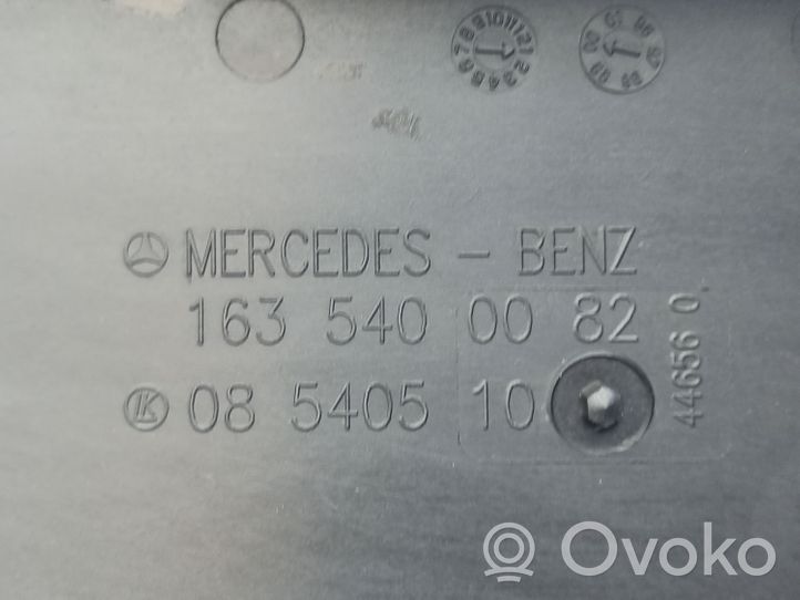 Mercedes-Benz ML W163 Sulakerasian kansi 1635400082