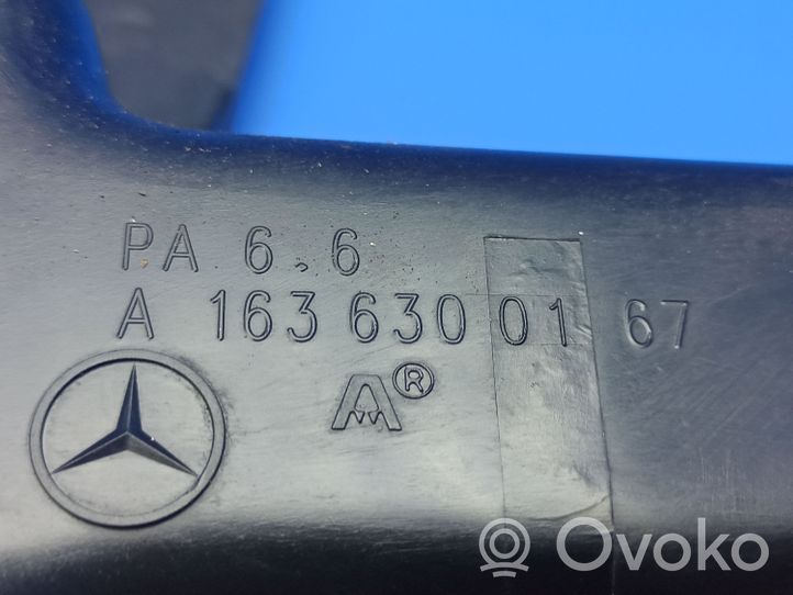 Mercedes-Benz ML W163 Szyjka / Wkład wlewu paliwa A1636300167