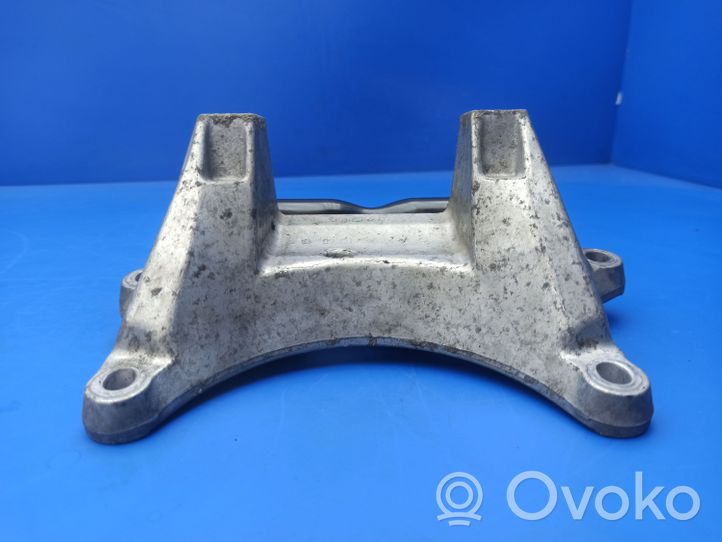 Mercedes-Benz SLK R171 Support de boîte de vitesses A2112420340