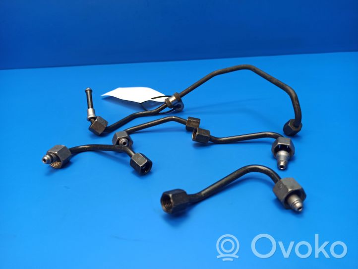 Mercedes-Benz B W245 Fuel injector supply line/pipe 030306D2