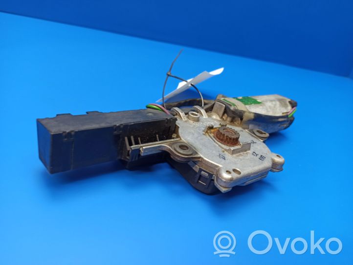 Mercedes-Benz C W202 Sunroof motor/actuator 2028208810