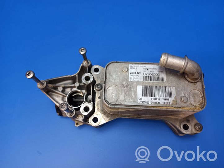 Mercedes-Benz E C207 W207 Mocowanie / uchwyt filtra oleju A6511800665