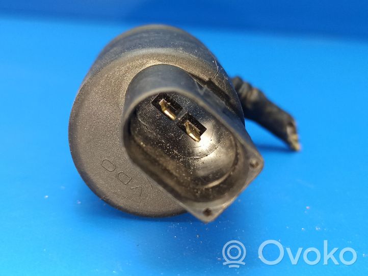 Mercedes-Benz E W210 Pompe de lave-glace de pare-brise W210