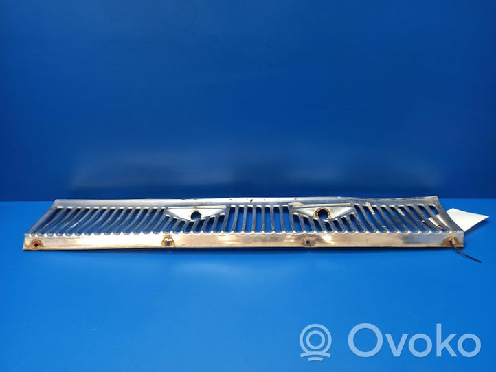 Mercedes-Benz S W116 Rivestimento del tergicristallo W116