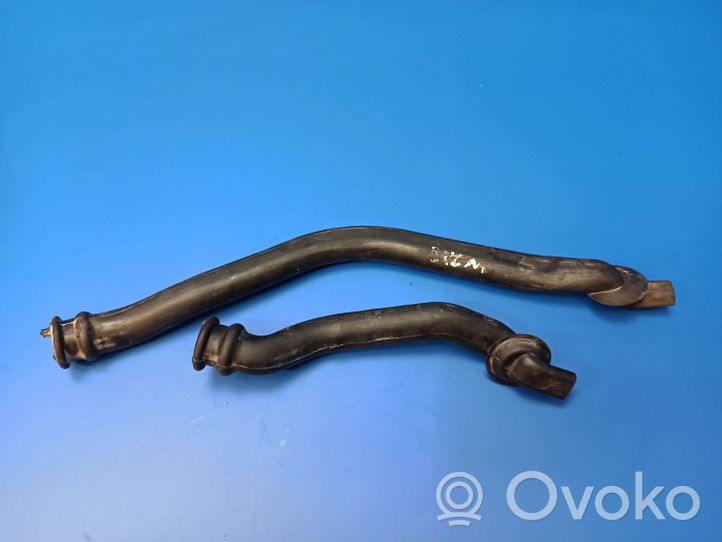 Mercedes-Benz E W212 Tubo flessibile della linea di scarico acqua A2048300696