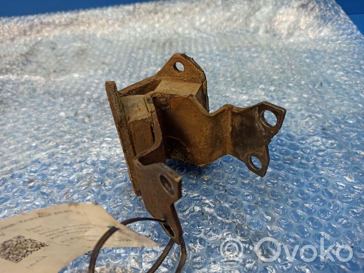 Jaguar XJS Rear differential/diff mount bracket 