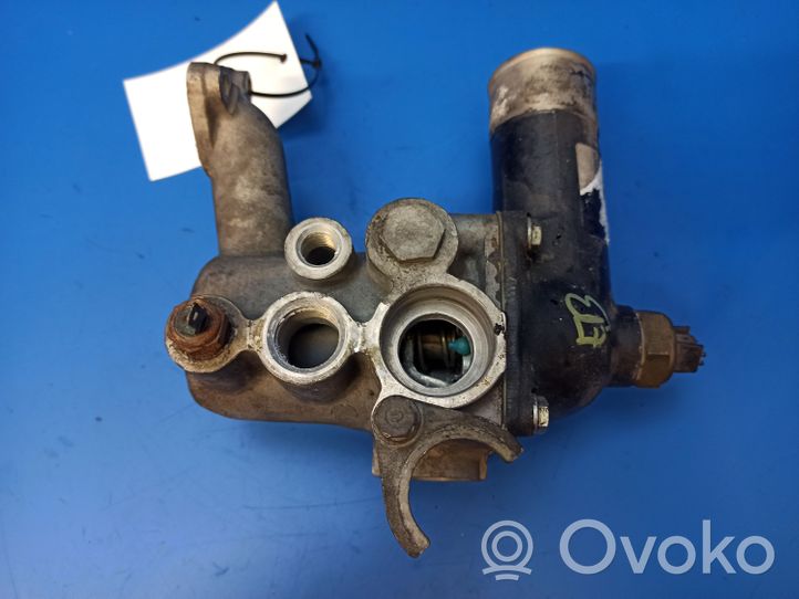 Rolls-Royce Silver Spirit Termostat / Obudowa termostatu UE70147