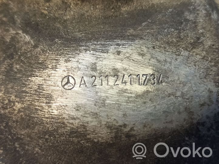 Mercedes-Benz C W203 Protección térmica del compartimento del motor A2112411734