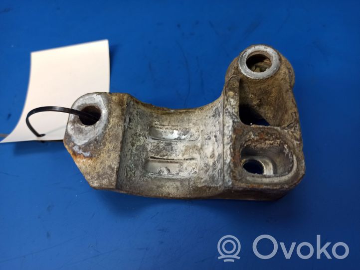 Mercedes-Benz E W211 Mocowanie stabilizatora osi przedniej A2113231126